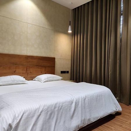 Gulzar 2Bhk Service Apartment, Каннур Экстерьер фото