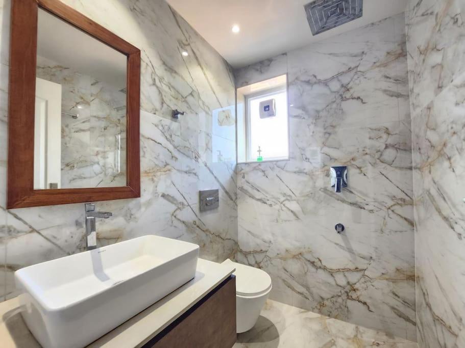 Gulzar 2Bhk Service Apartment, Каннур Экстерьер фото