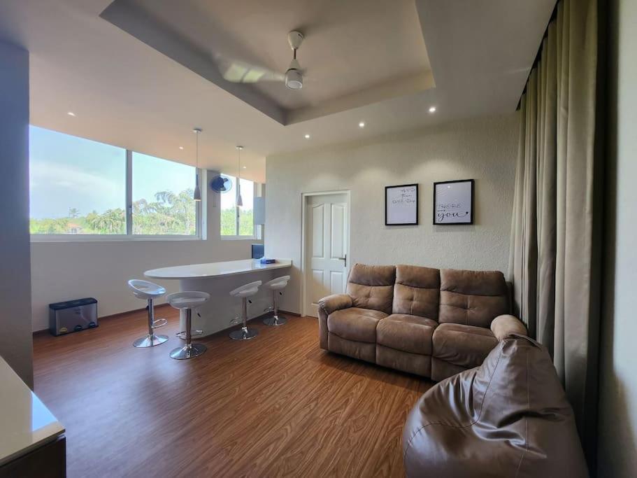 Gulzar 2Bhk Service Apartment, Каннур Экстерьер фото