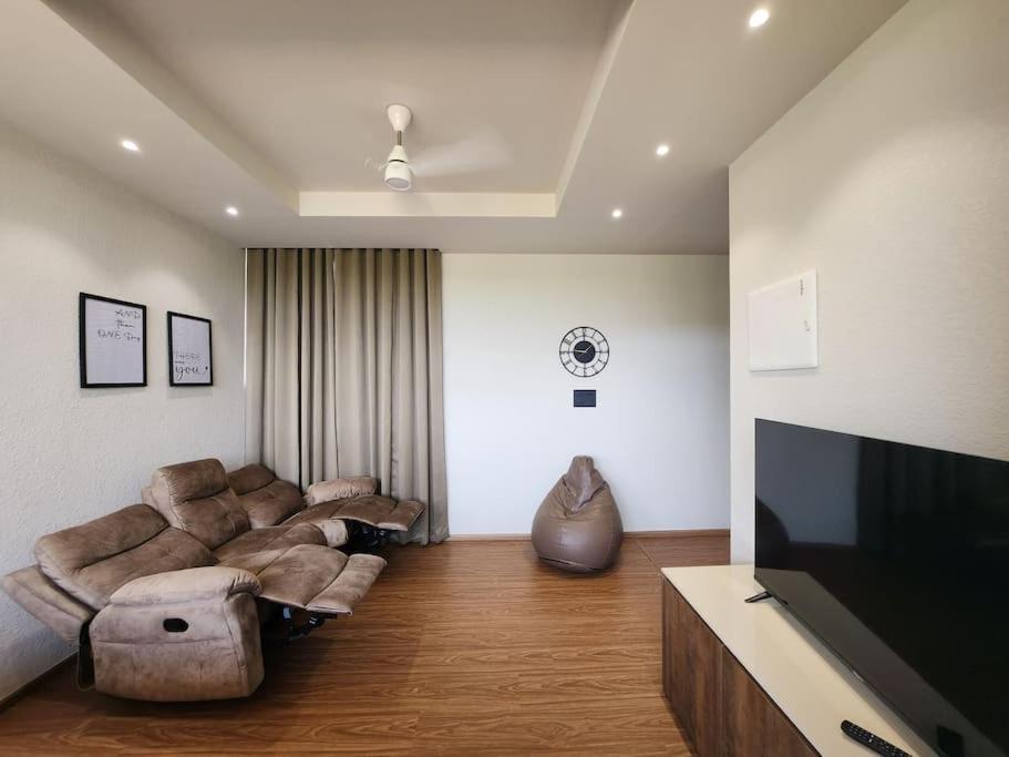 Gulzar 2Bhk Service Apartment, Каннур Экстерьер фото